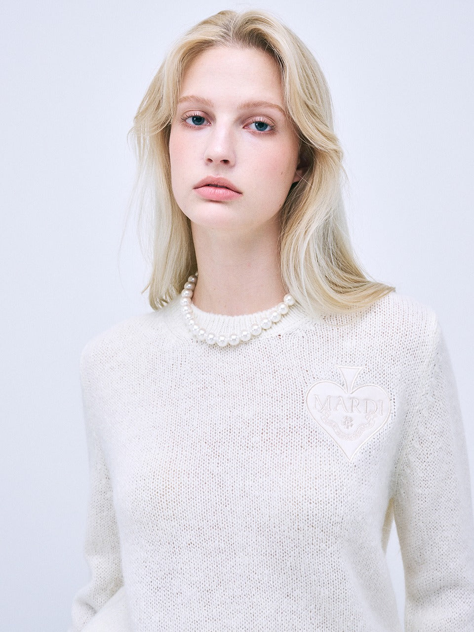 MOHAIR ROUND NECK SATIN SPADE_IVORY