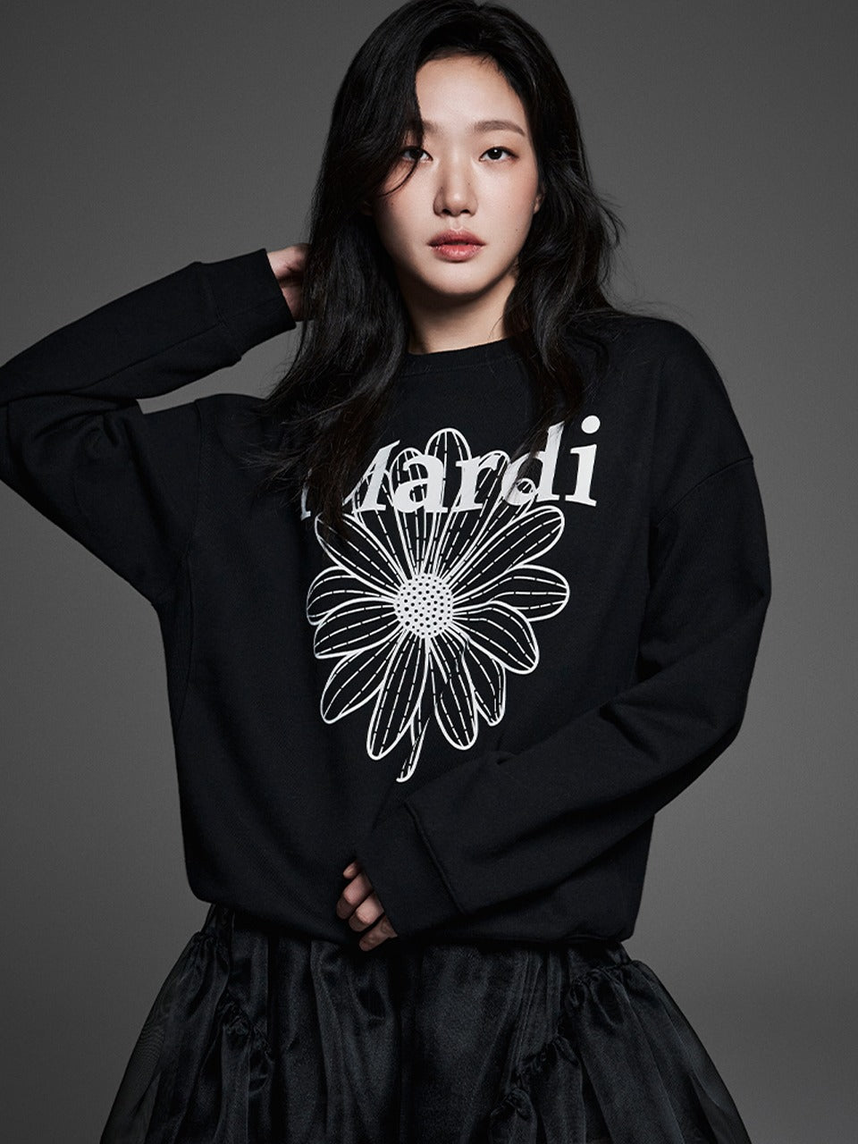 SWEATSHIRT FLOWERMARDI_BLACK WHITE