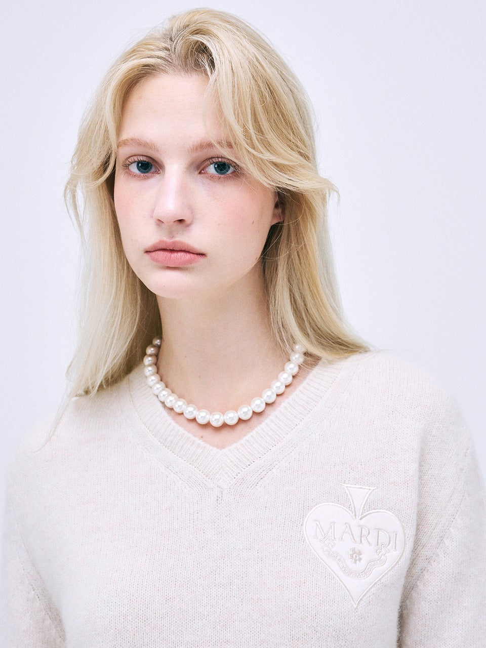 RACCOON BLENDED V NECK SATIN SPADE_IVORY