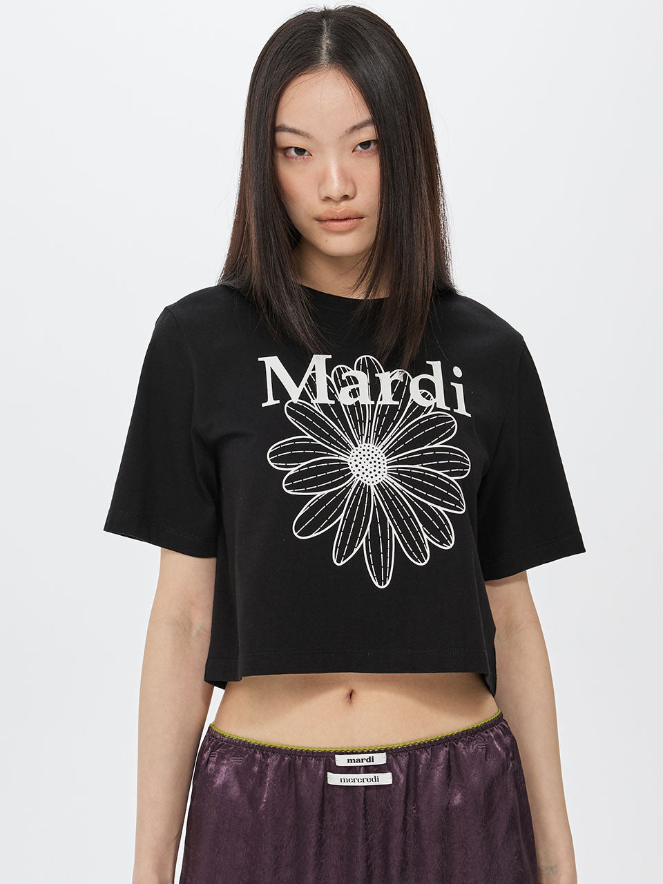 CROPPED BASIC TSHIRT FLOWERMARDI_BLACK WHITE
