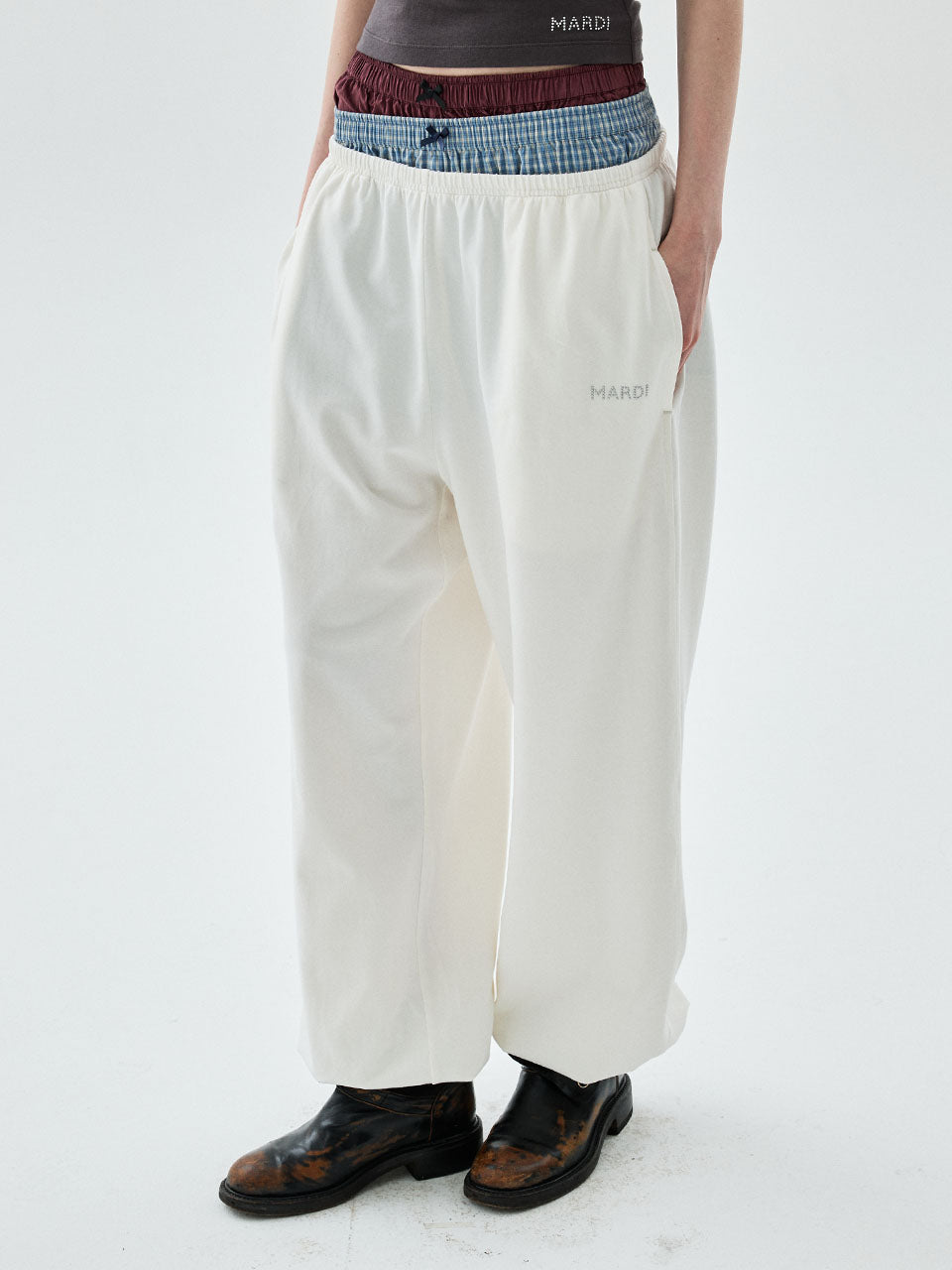 JOGGER PANTS MARDI LOGO HOTFIX_IVORY