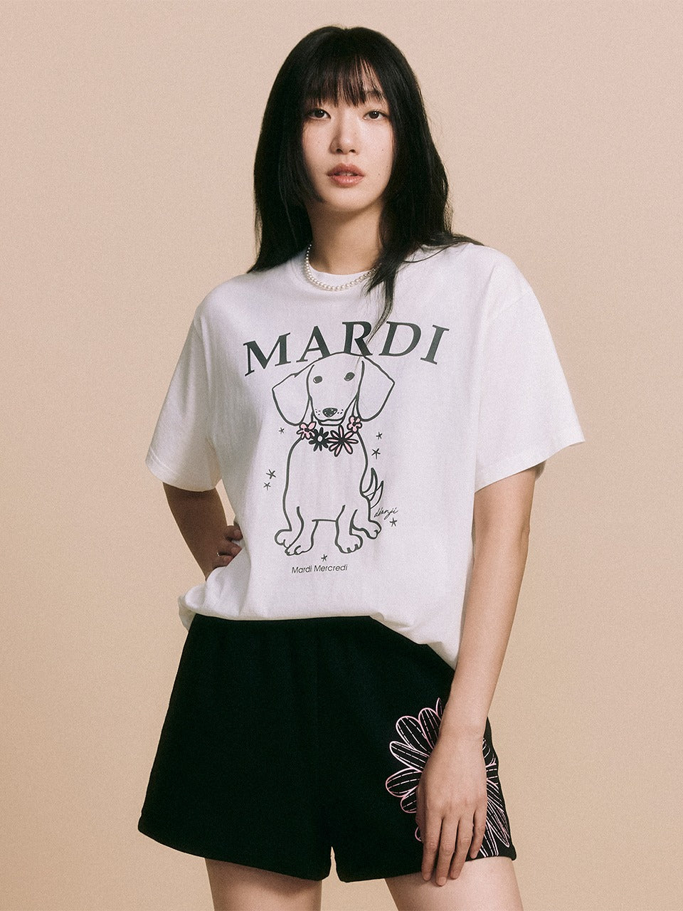TSHIRT SWING THE TAIL DDANJI FLOWER NECKLACE_IVORY PINK
