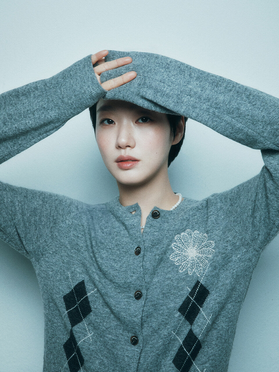 CASHMERE BLENDED CARDIGAN ROUND NECK ARGYLE_GREY CREAM