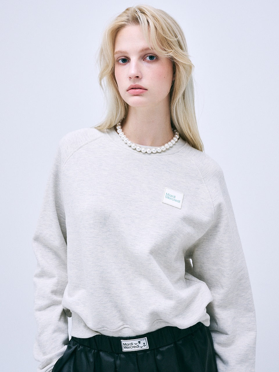 CROPPED SWEATSHIRT SQUARE LOGO_OATMEAL