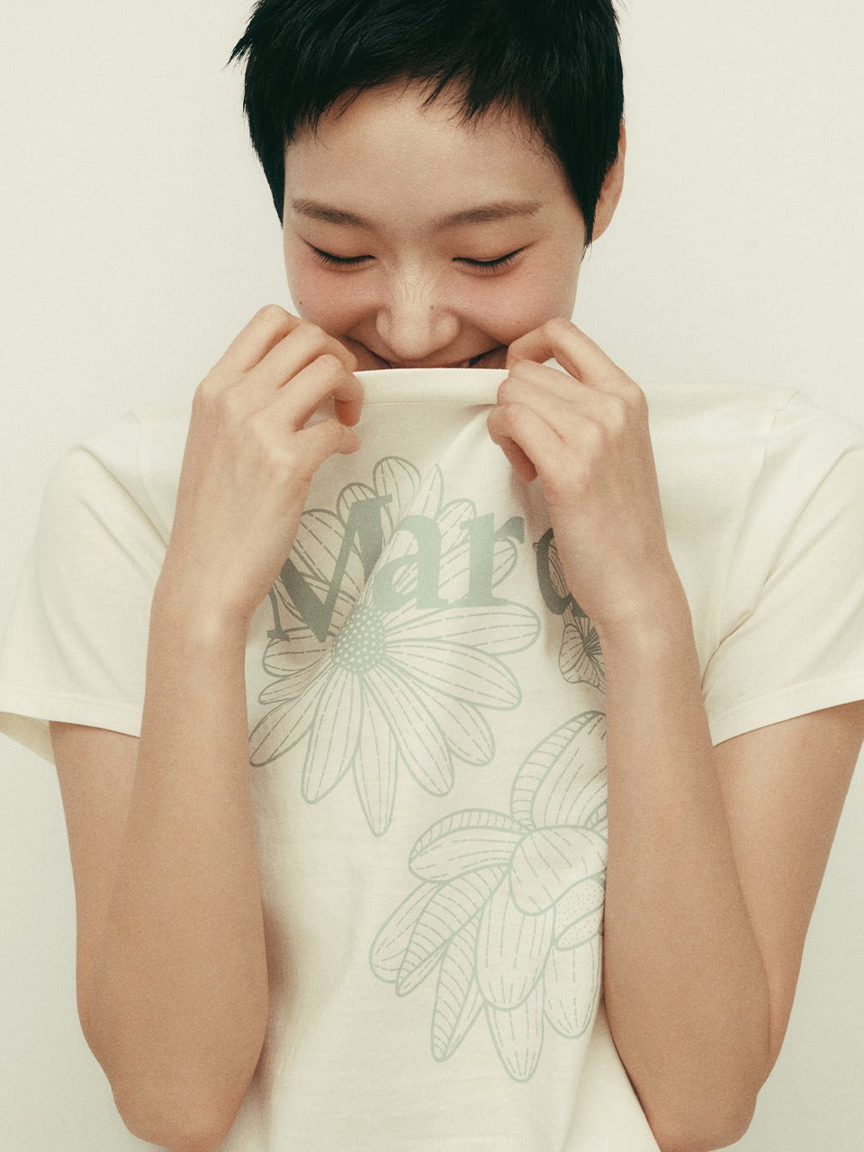 SLIM TSHIRT TRIPLE FLOWER_CREAM MOSSGREEN