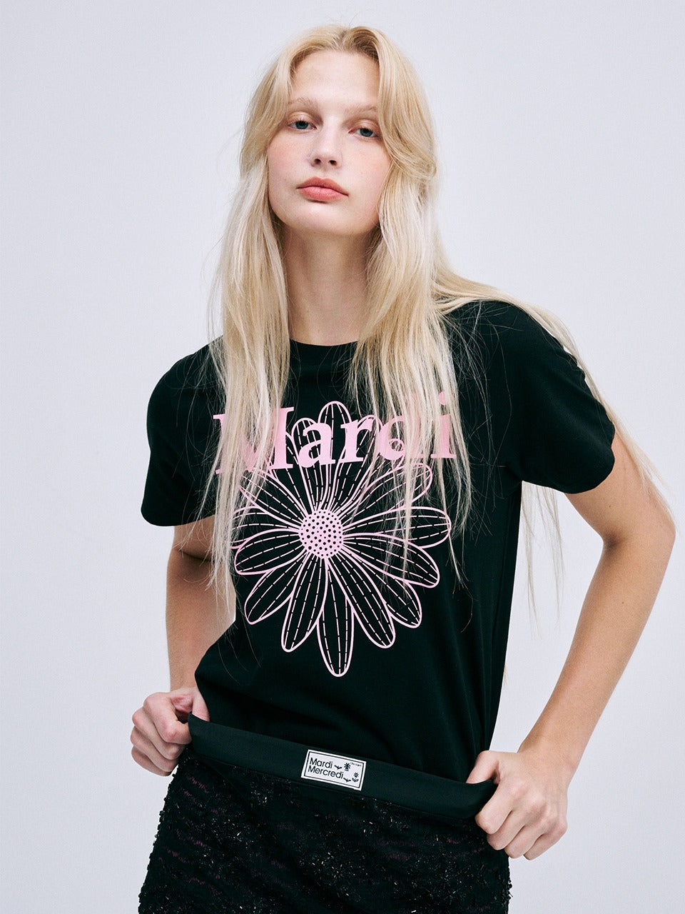 SLIM TSHIRT FLOWERMARDI_BLACK PINK